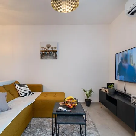 Kamarin Apartment Trogir Exterior photo